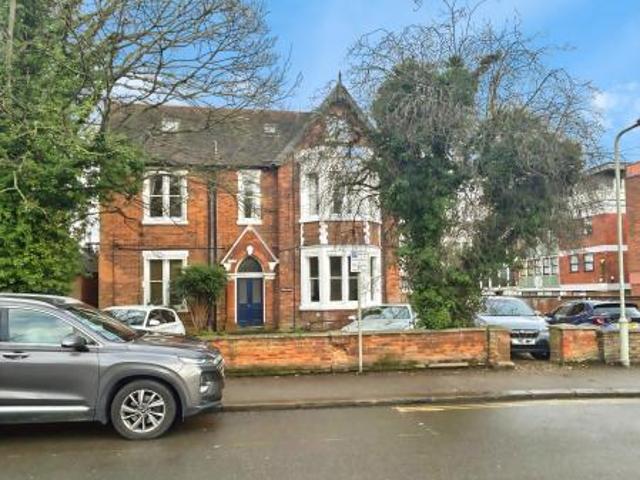 2 bedroom Flat To Let