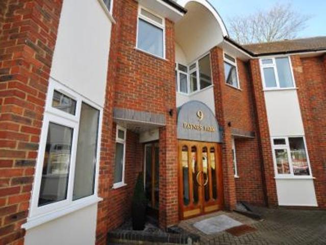 2 bedroom Flat To Let