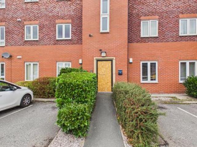 2 bedroom Flat To Let