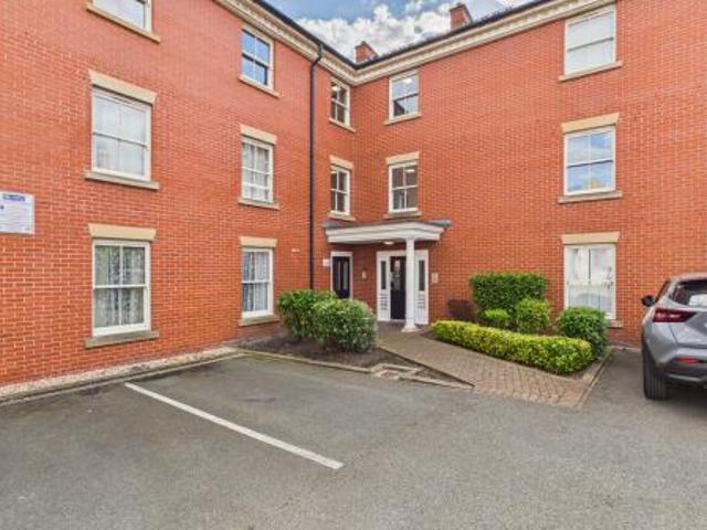 2 bedroom Flat To Let