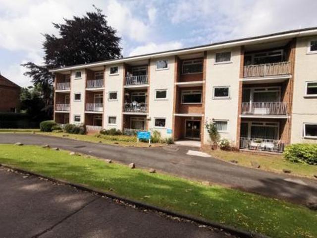2 bedroom Flat To Let