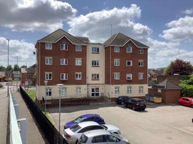 2 bedroom Flat To Let