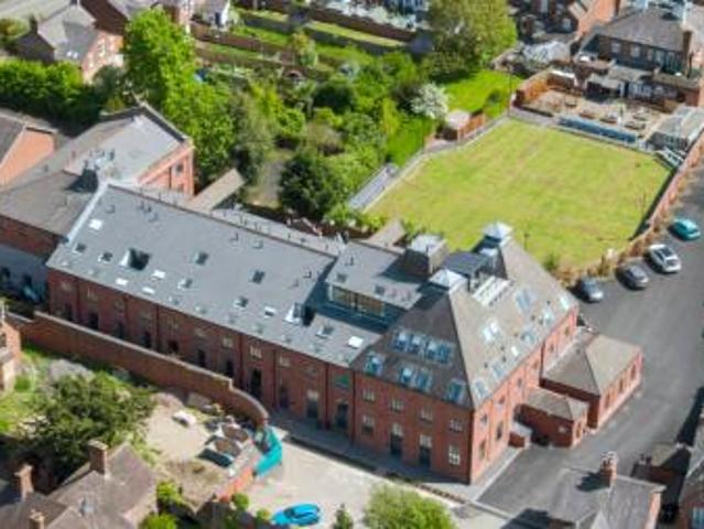 2 bedroom Flat To Let