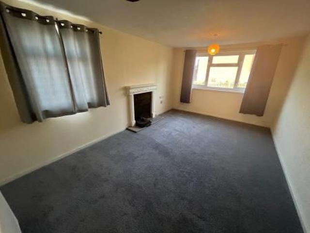 2 bedroom Flat To Let