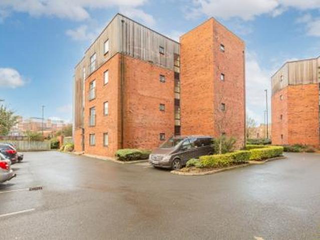 2 bedroom Flat To Let