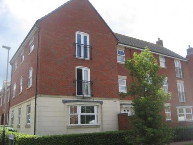2 bedroom Flat To Let