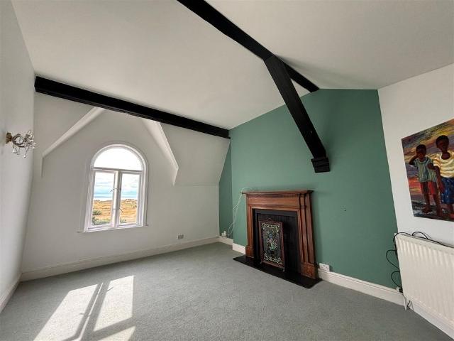 2 bedroom Flat to let