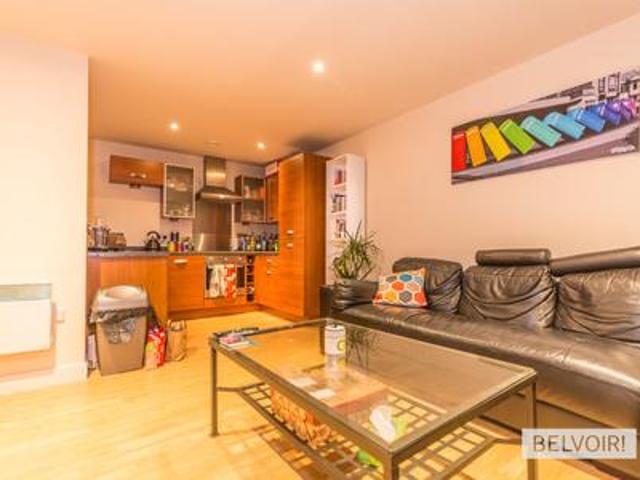 2 bedroom Flat To Let