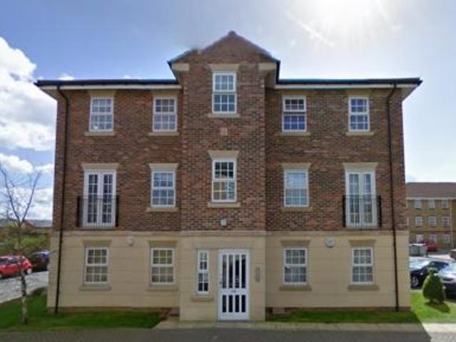 2 bedroom Flat To Let