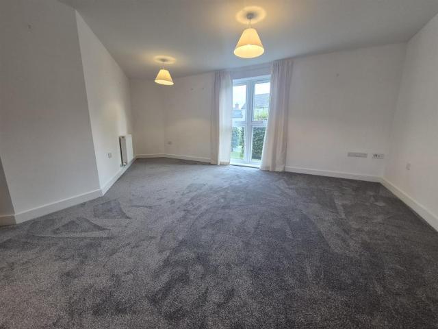 2 bedroom Flat to let