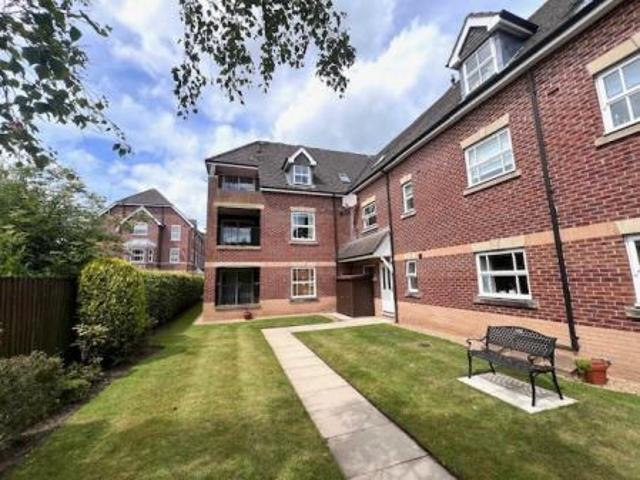 2 bedroom Flat To Let