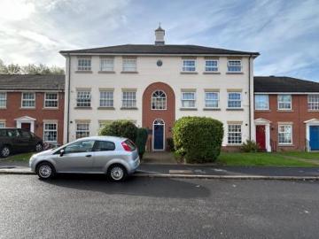 2 bedroom Flat To Let
