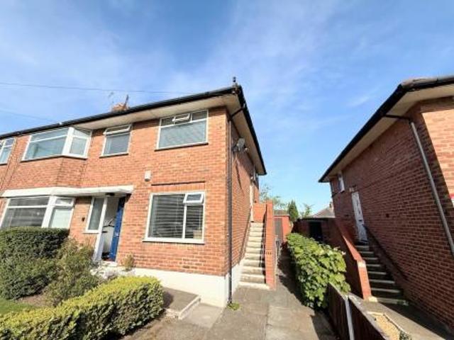 2 bedroom Flat To Let