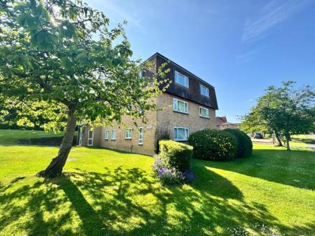 2 bedroom Flat To Let