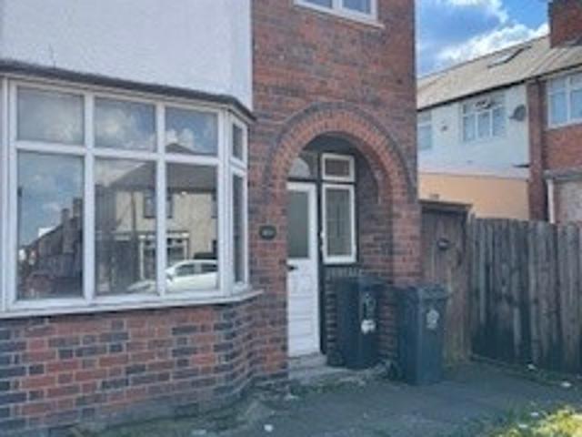 2 bedroom Flat To Let