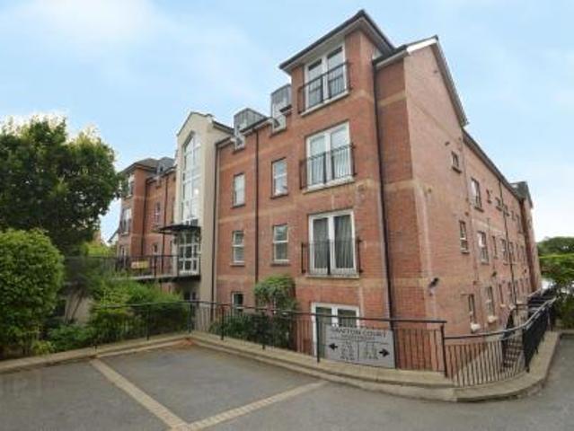 2 bedroom Flat To Let