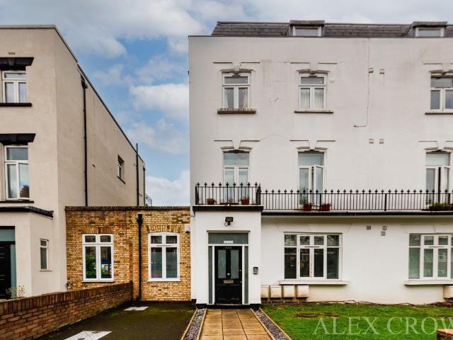 2 Bedroom Flat To Let