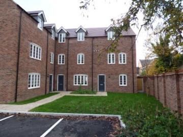 2 bedroom Flat To Let