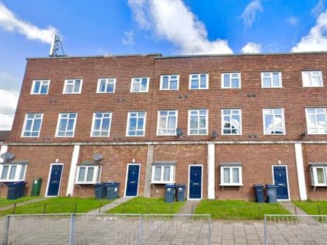 2 bedroom Flat To Let