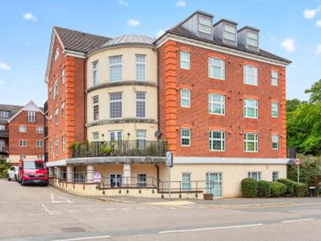 2 bedroom Flat To Let