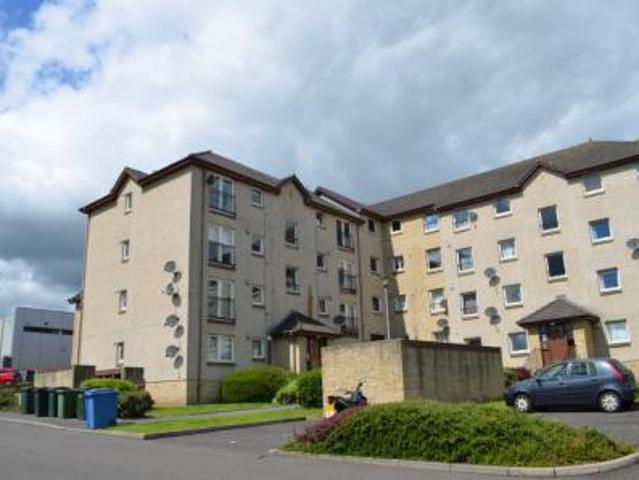 2 bedroom Flat To Let