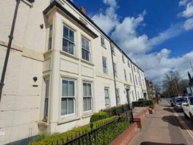 2 bedroom Flat To Let