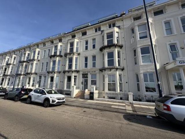 2 bedroom Flat To Let