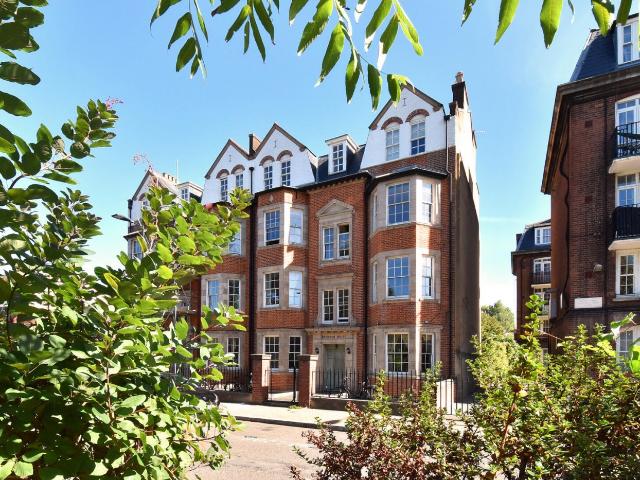 2 Bedroom Flat To Let