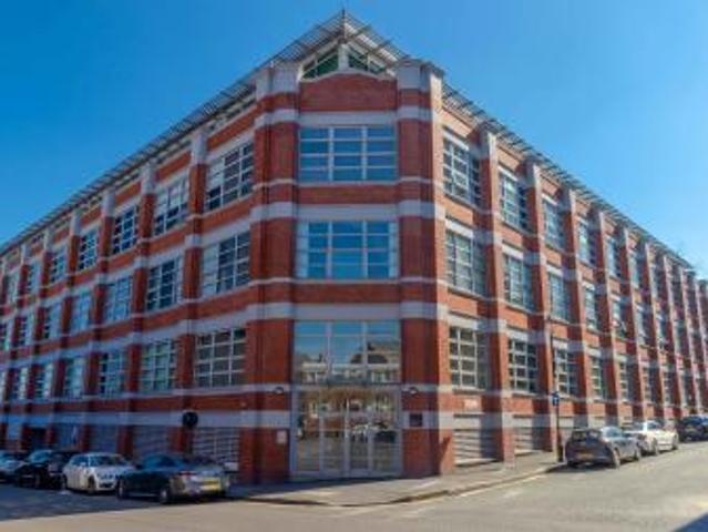 2 bedroom Flat To Let