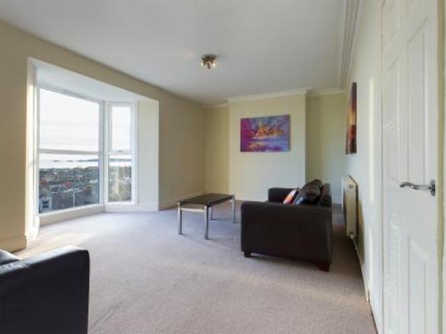 2 bedroom Flat To Let