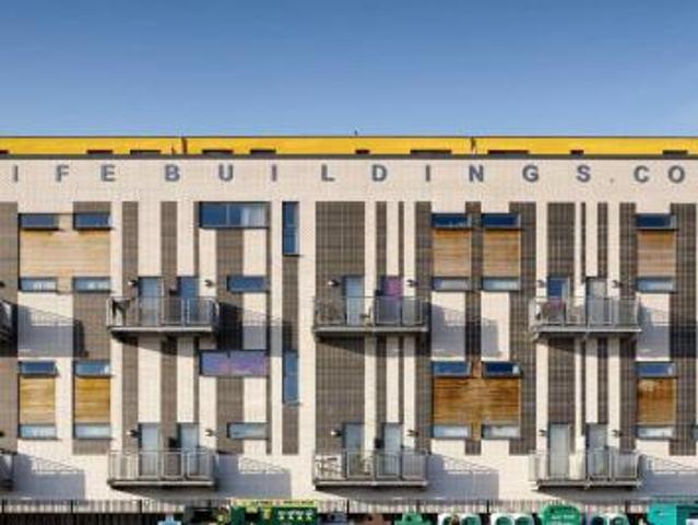 2 bedroom Flat To Let