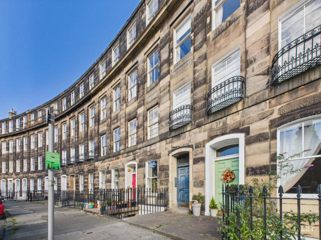 2 bedroom Flat to let | Furnished