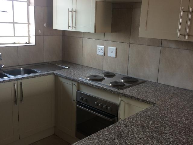 2 Bedroom Flat To Let in Annlin
