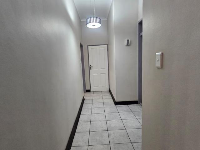 2 Bedroom Flat To Let in Bedelia