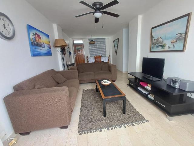 2 Bedroom Flat To Let in Doonside