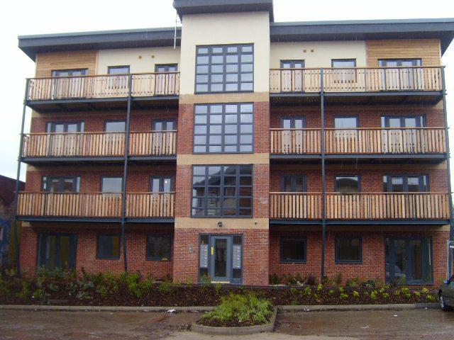 2 Bedroom Flat To Let in Manchester, M26