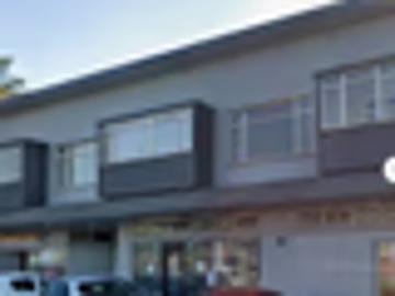 2 Bedroom Flat To Let in Sea View