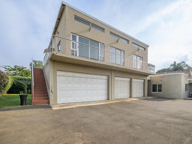 2 Bedroom Flat To Let in Westville
