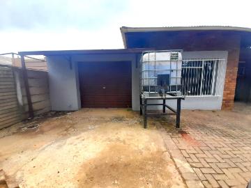 Apartment to rent in Emfuleni Local Municipality - Parking
