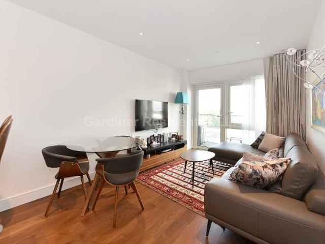 2 bedroom flat to let in W5