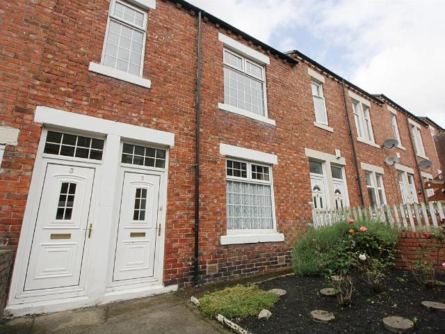 2 bedroom Flat to let Lesbury Street,Lemington,Newcastle upon tyne,NE15 8DN
