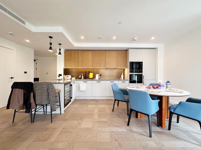 2 bedroom flat to rent on Merino Gardens, London