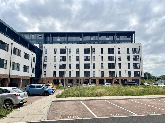 2 bedroom flat to rent on Atkinson Street, Leeds
