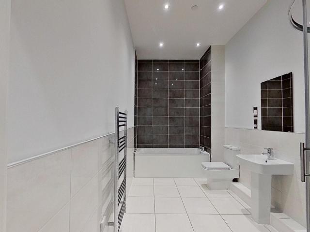 2 bedroom flat to rent on Atkinson Street, Leeds