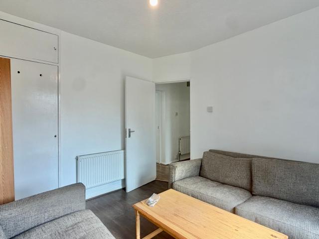 2 bedroom flat to rent on Redcar Close, London