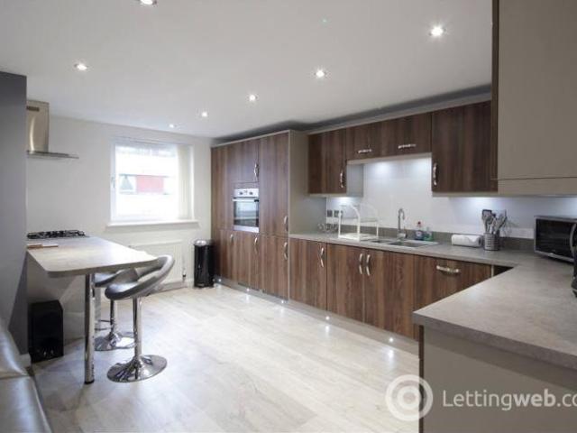 2 Bedroom Flat to Rent at Edinburgh, Forth