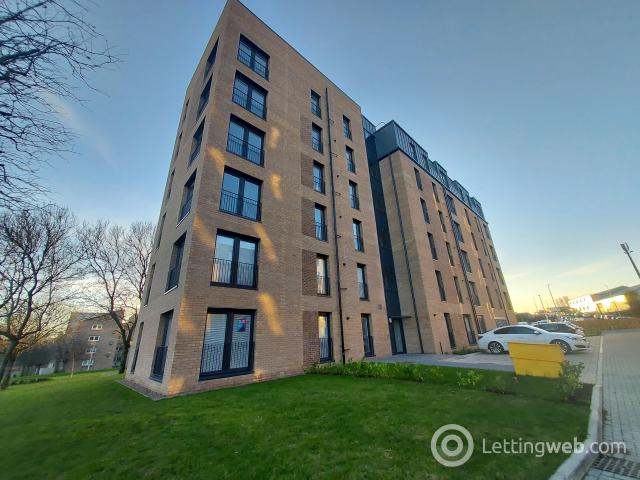 2 Bedroom Flat to Rent at