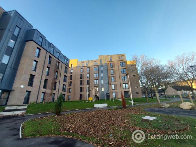 2 Bedroom Flat to Rent at