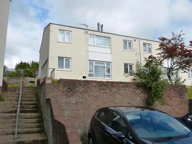 2 Bedroom Flat To Rent In Maes y Felin, Bridgend, CF31