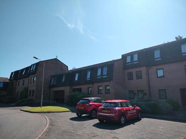2 Bedroom Flat To Rent In Mahon Court, Moodiesburn, North Lanarkshire, G69